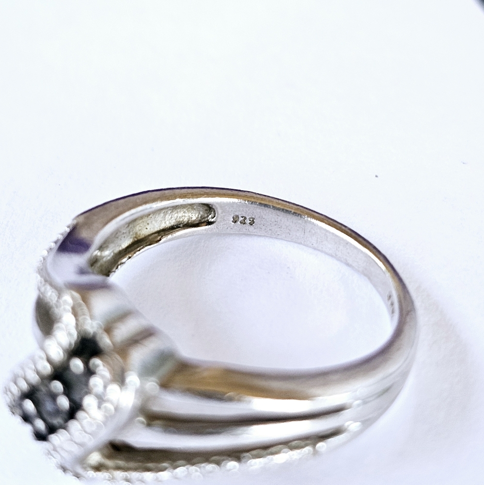 Genuine Kay Jewelers Black & White Diamond Ring. 💎 Size 6.5! - Picture 8 of 11
